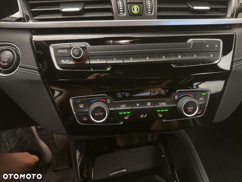 BMW X1 sDrive18i - 16
