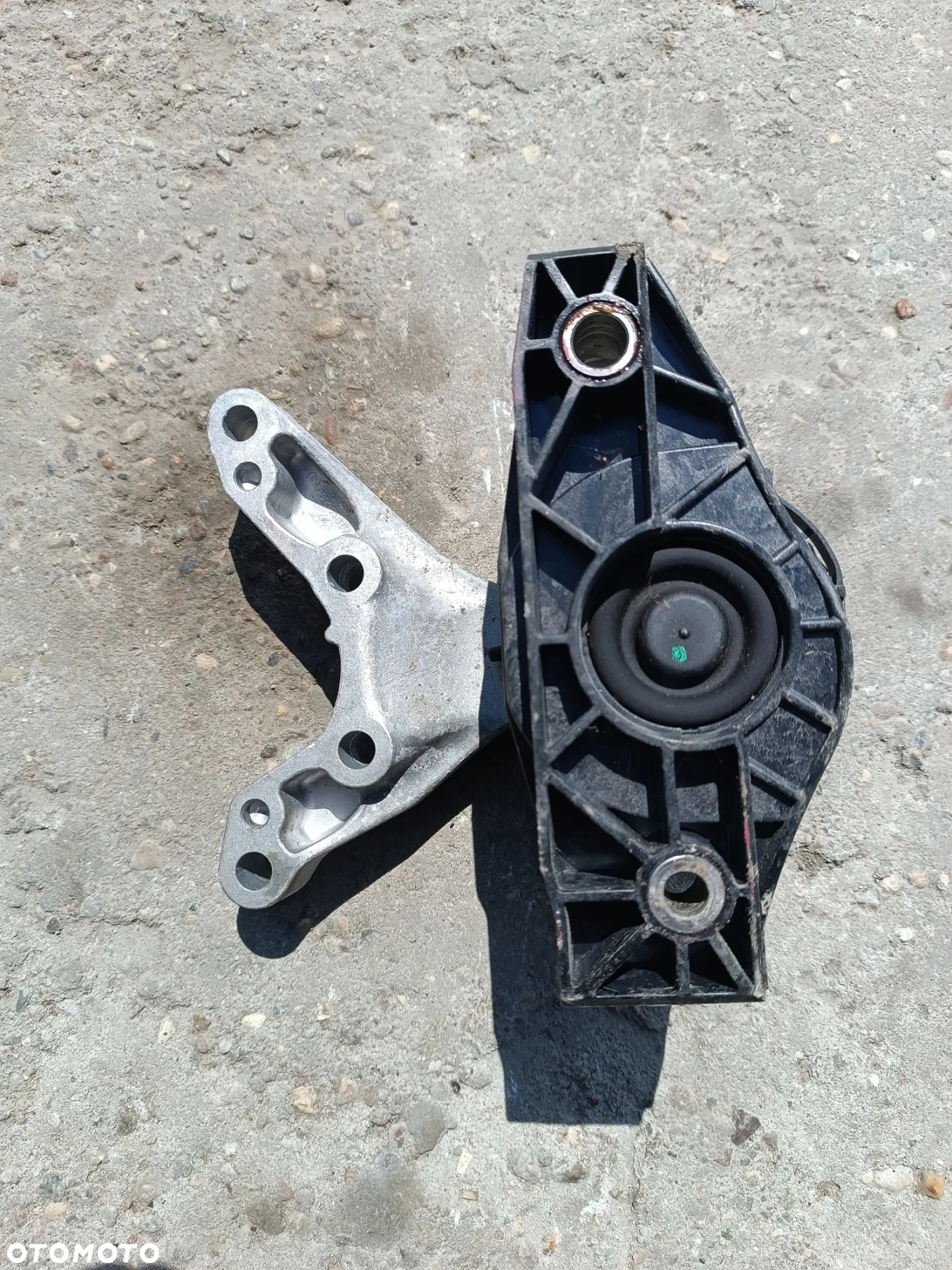 ŁAPA PODUSZKA SILNIKA 243248 OPEL CORSA F 1.2 THP TURBO - 2