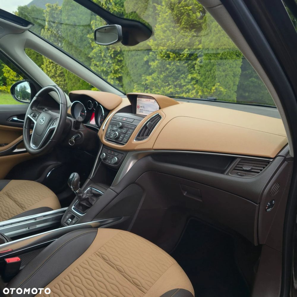 Opel Zafira Tourer 2.0 CDTI Innovation - 29