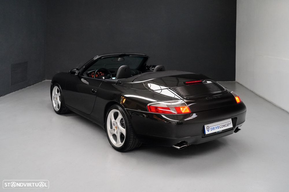 Porsche 911 (996) Carrera Cabrio - 19