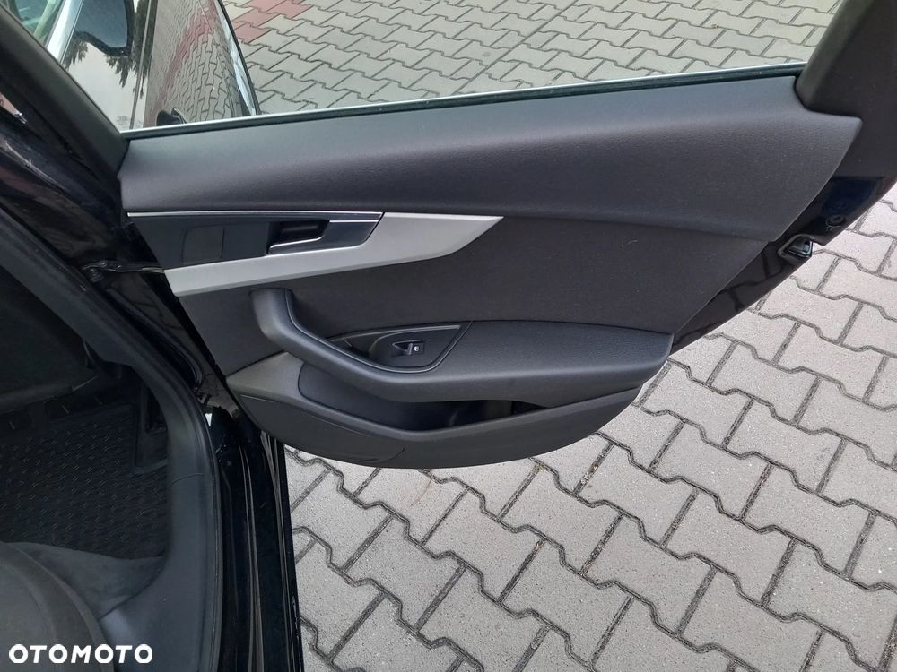 Audi A4 Avant - 19