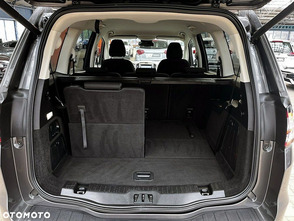 Ford Galaxy - 17