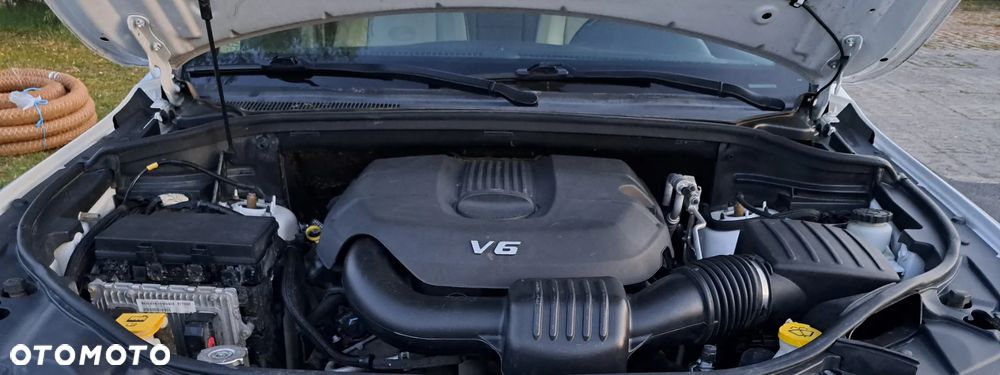 Jeep Grand Cherokee - 23