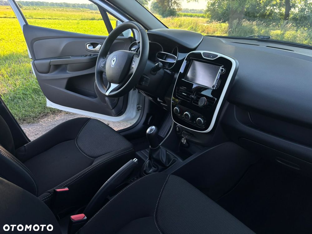 Renault Clio 1.2 16V Limited - 13