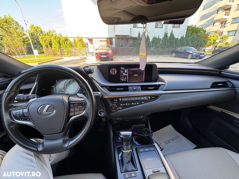 Lexus Seria ES - 12