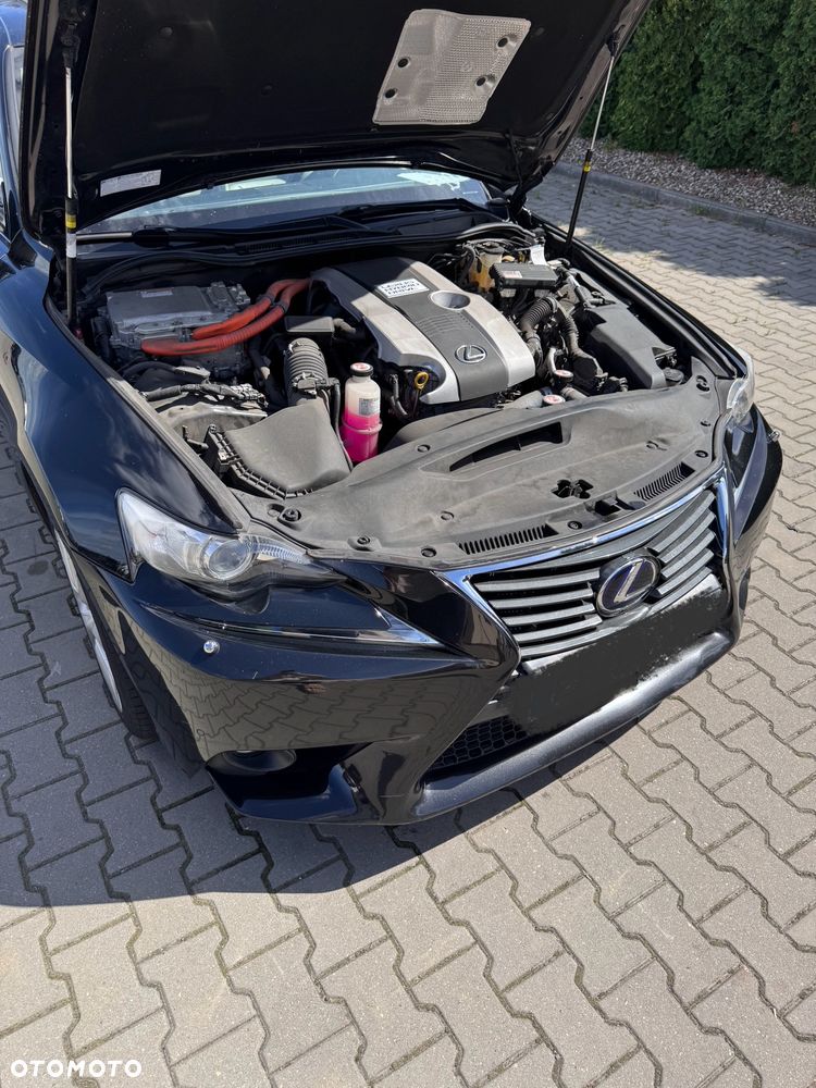 Lexus IS - 21