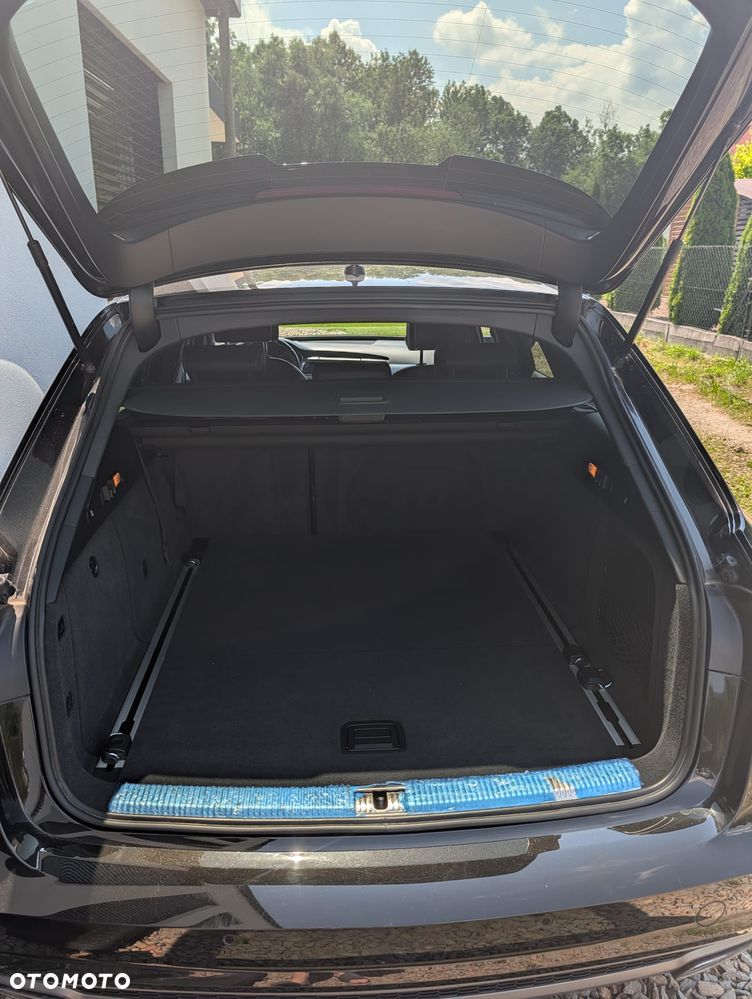 Audi A6 Avant 2.0 TDI Ultra S tronic - 11