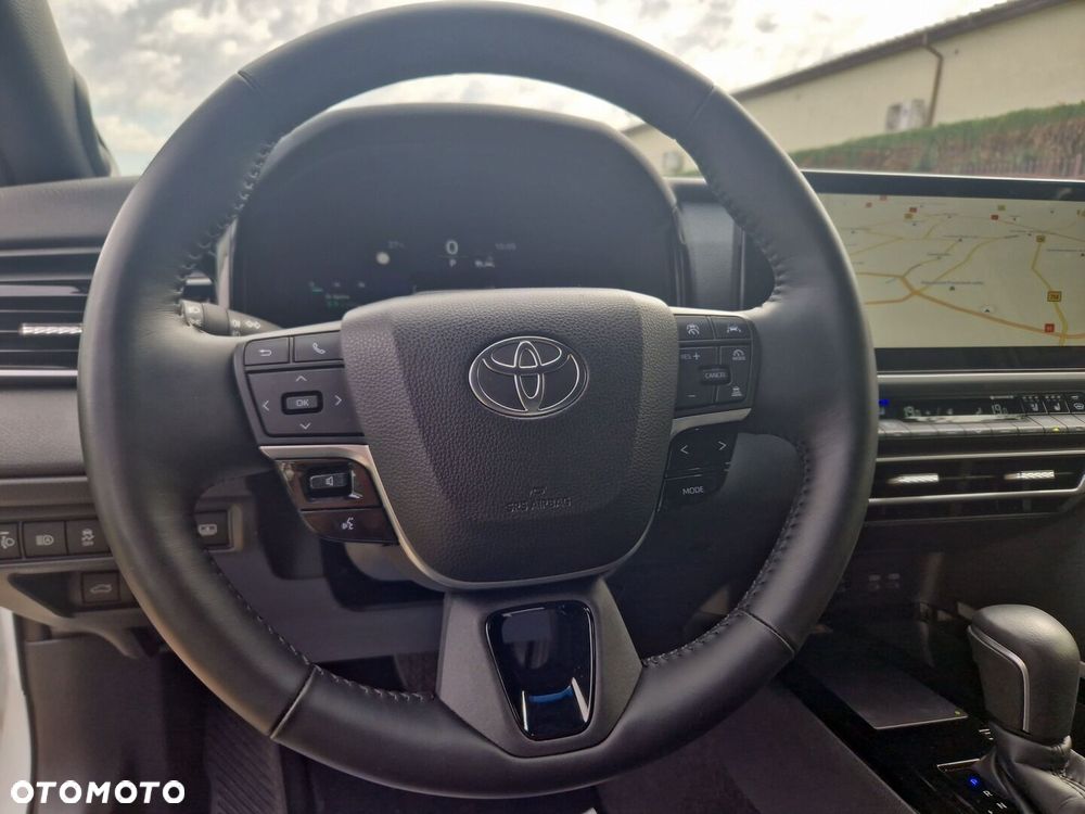Toyota Camry - 16