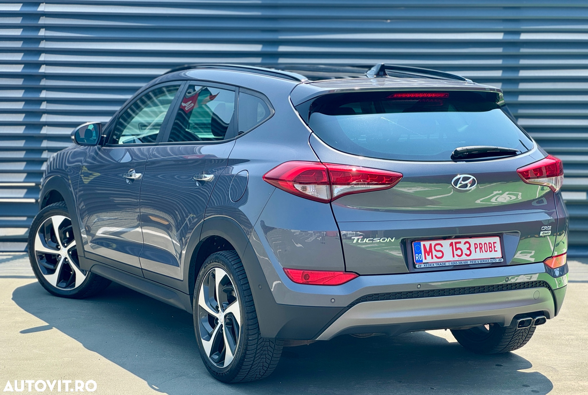 Hyundai Tucson 2.0 CRDI 4WD Automatik Style - 6