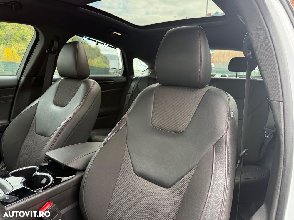 Ford Mondeo 2.0 TDCi ST Line High - 11