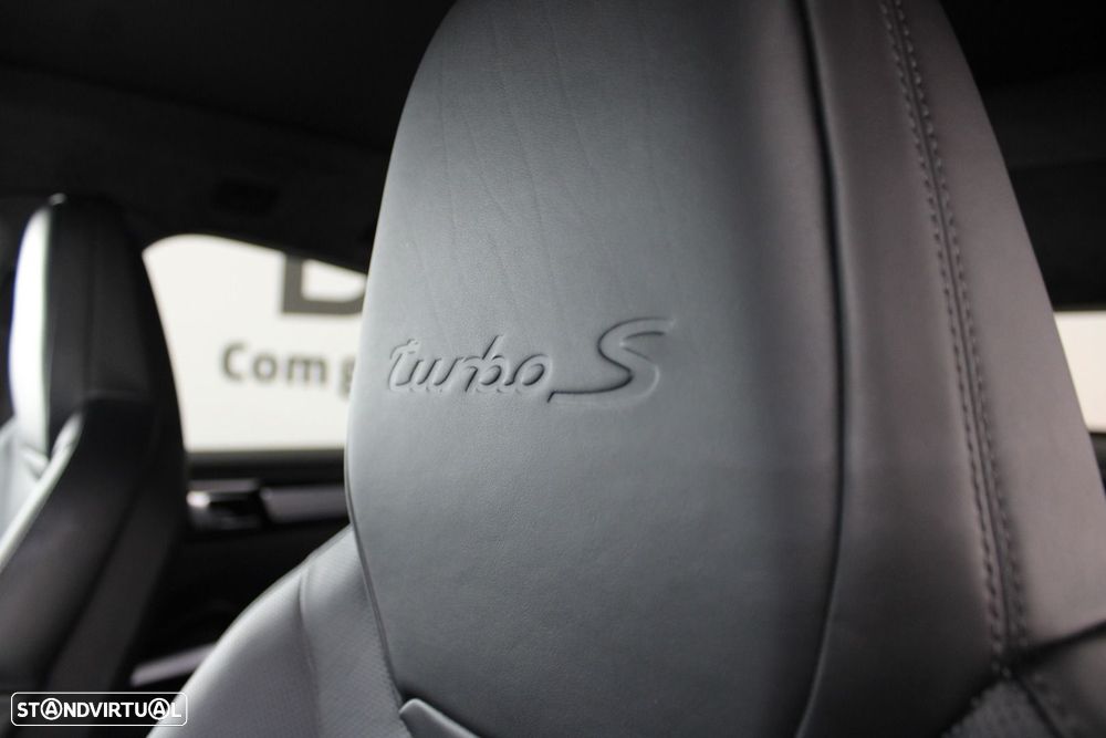 Porsche Cayenne Coupé Turbo S E-Hybrid - 33