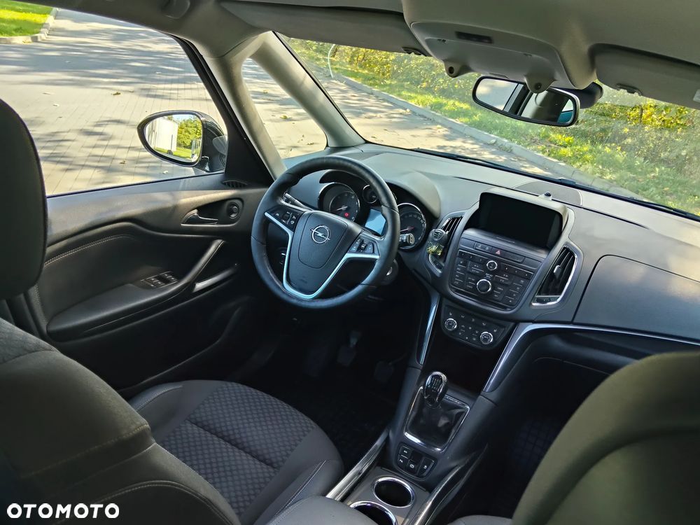 Opel Zafira - 13