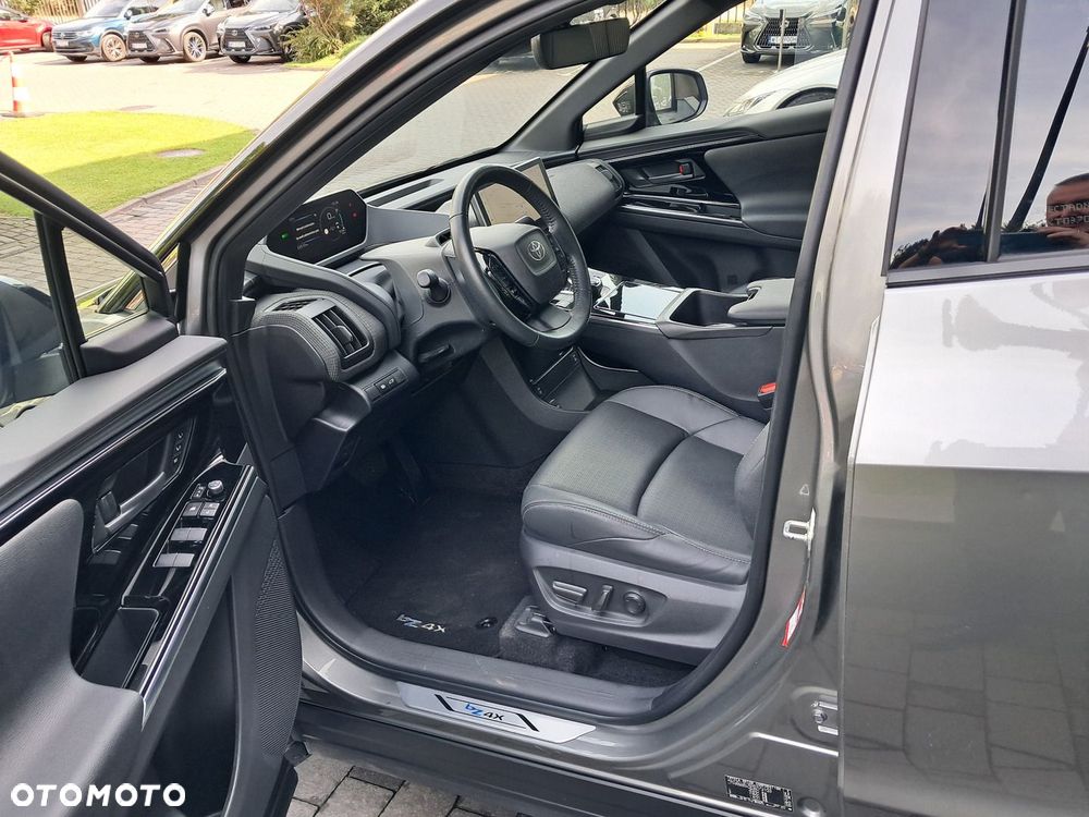 Toyota bZ4X 71.4kWh 4x4 Executive - 5