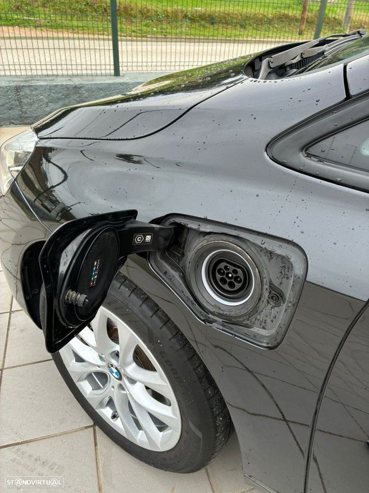 BMW 225xe Active Tourer - 22