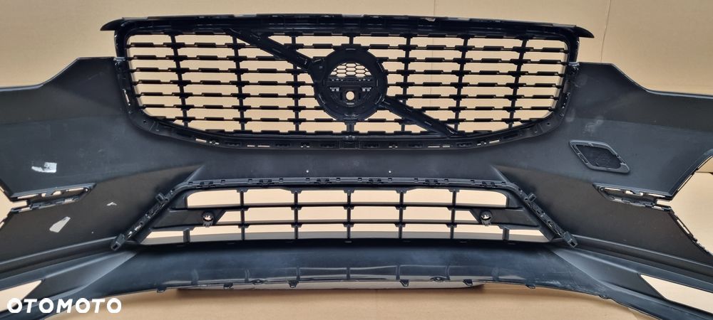 VOLVO XC60 II LIFT 2021- Zderzak przód oryginał MA082 - 12