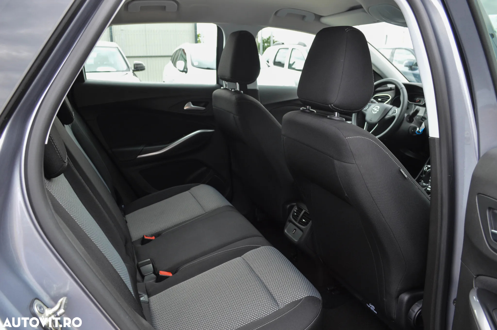 Opel Grandland X 1.5 D Start/Stop Automatik Business Edition - 7