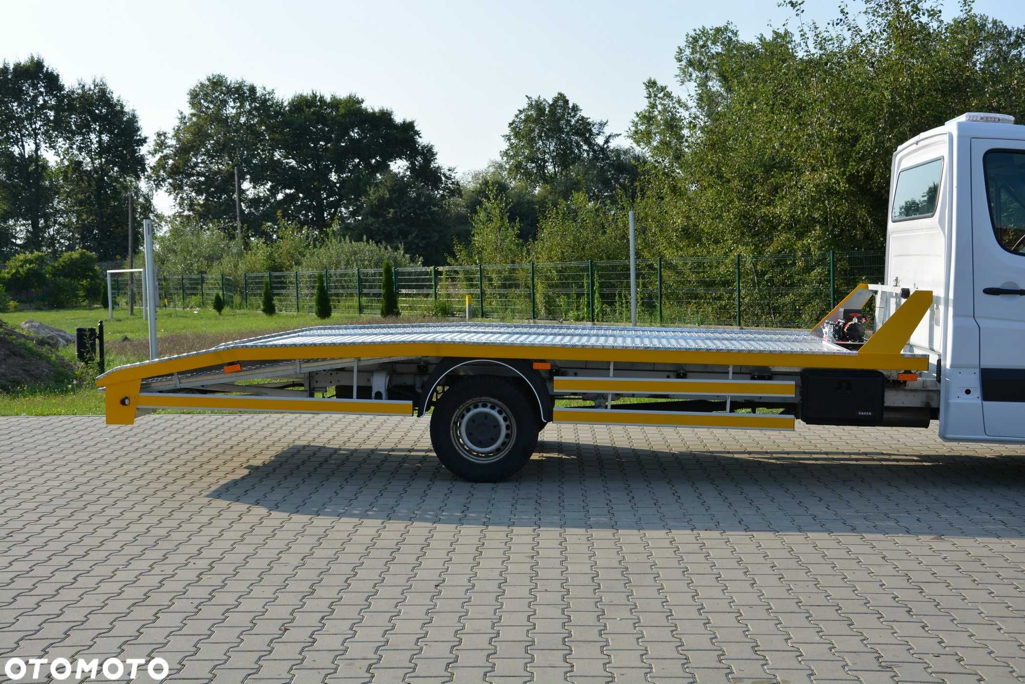 Mercedes Sprinter zabudowa laweta najazd stalowo aluminiowy MOTO-LUK - 7