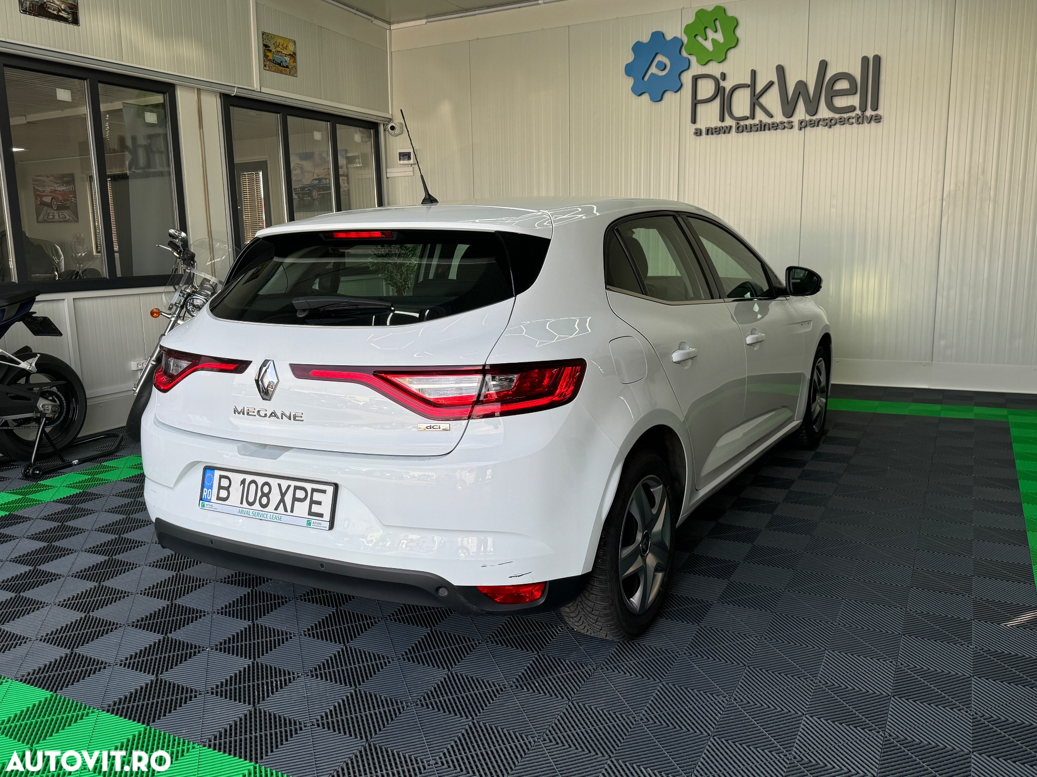 Renault Megane Blue dCi 116 Zen - 6