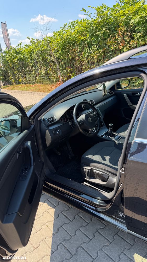 Volkswagen Passat 2.0 TDI BlueMotion Technology Comfortline - 3