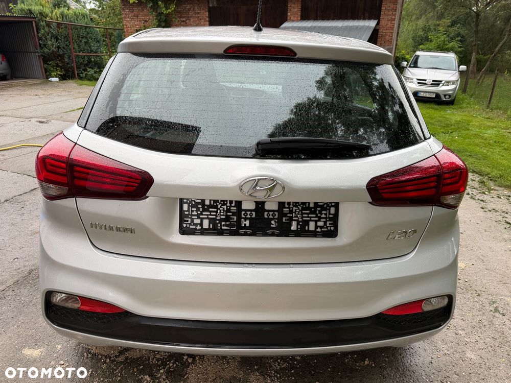 Hyundai i20 - 17