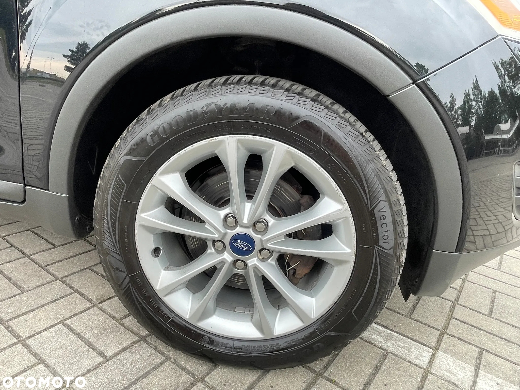 Ford Kuga 2.0 TDCi 4WD Titanium - 32
