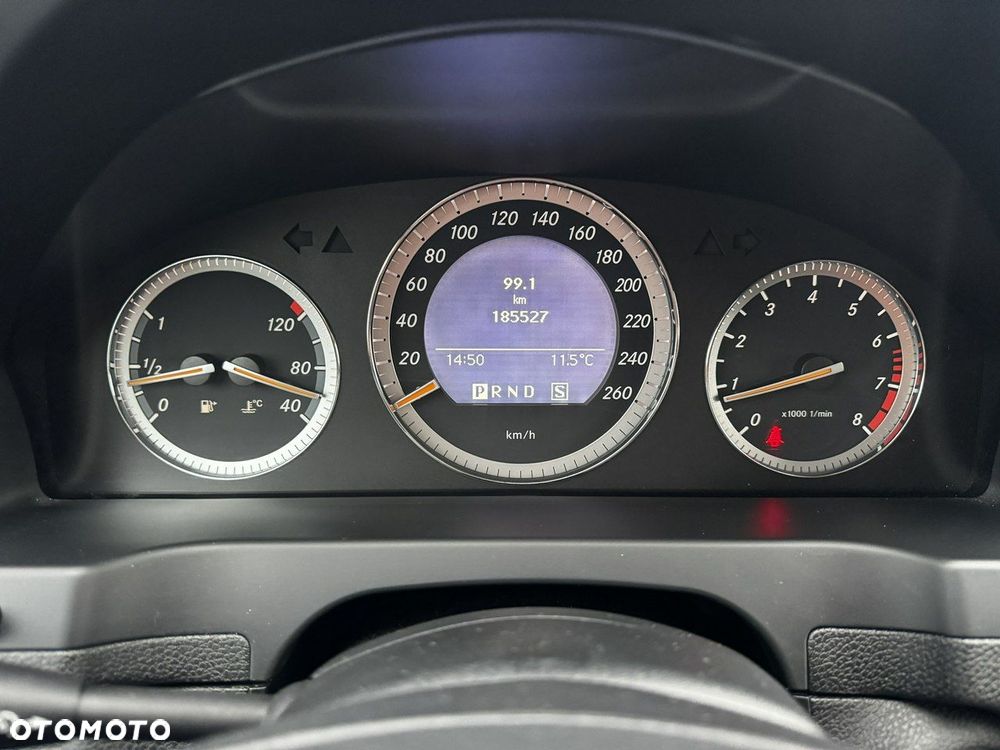 Mercedes-Benz Klasa C 200 (BlueEFFICIENCY) 7G-TRONIC Elegance - 22