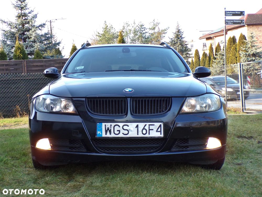BMW Seria 3 320d DPF Efficient Dynamics Edition - 6