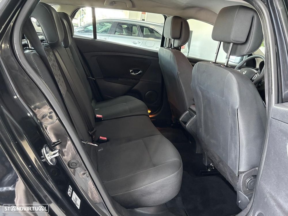 Renault Mégane Sport Tourer 1.5 dCi Dynamique SS - 8