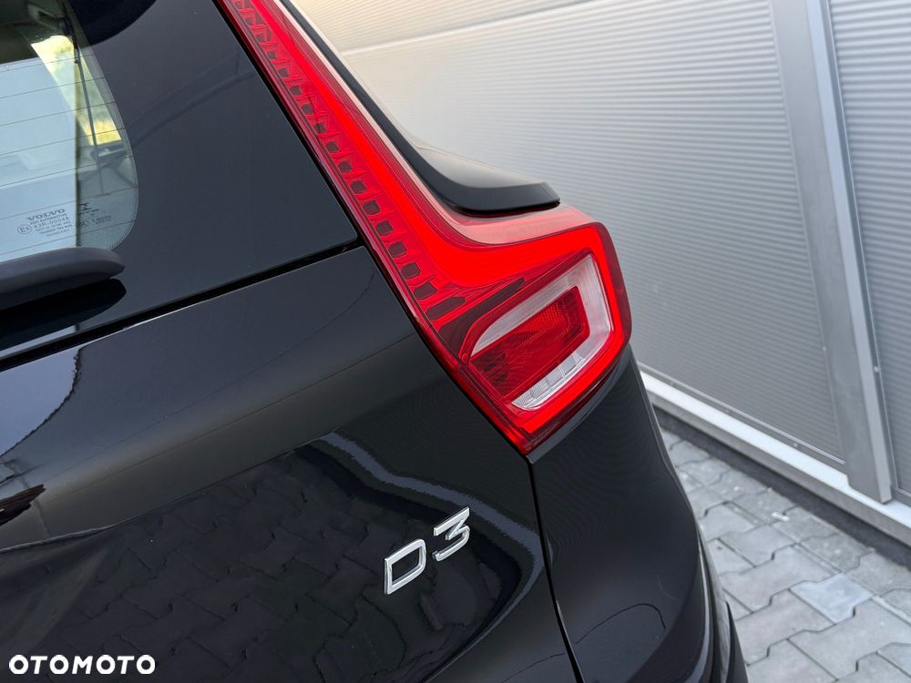 Volvo XC 40 D3 Momentum Pro - 22