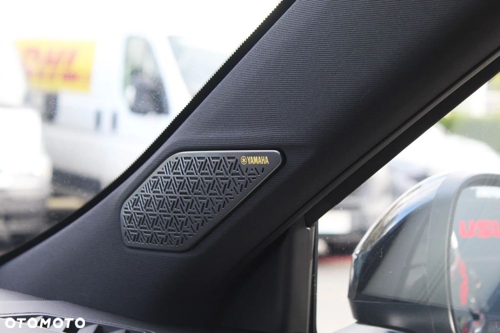 Mitsubishi Outlander - 23