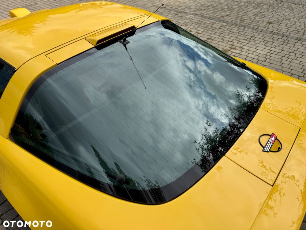 Chevrolet Corvette - 14