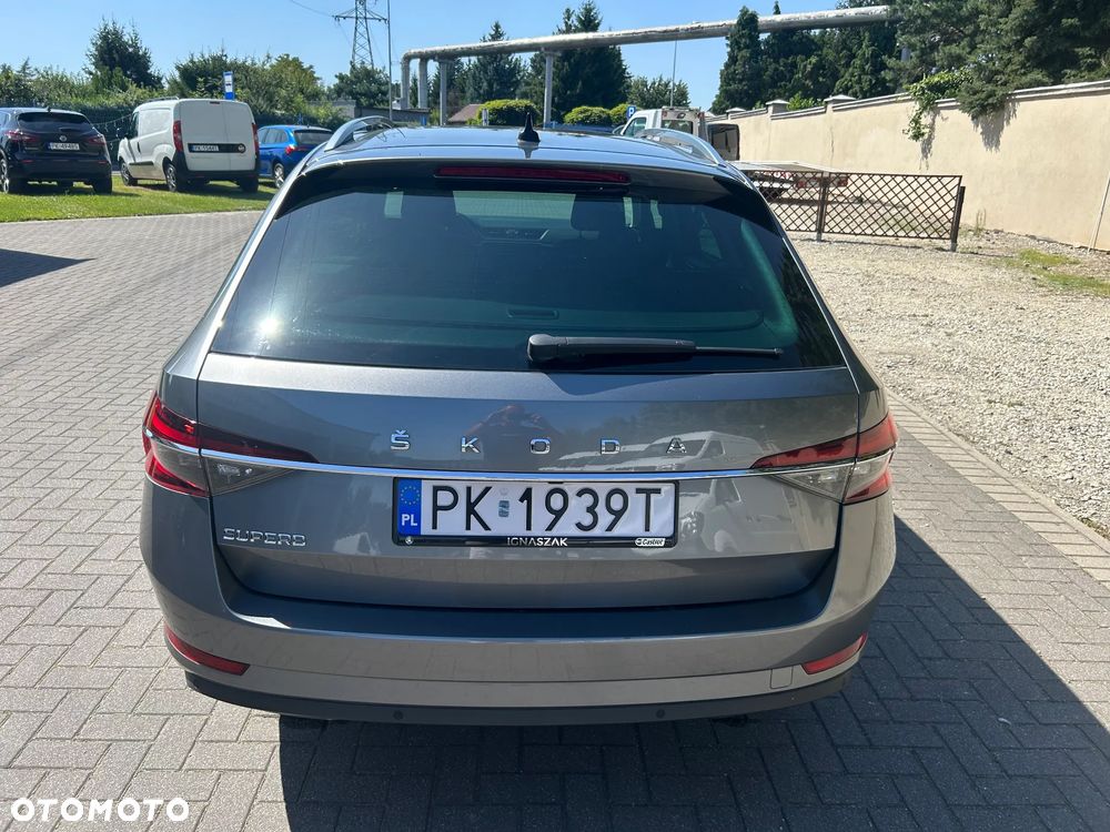 Skoda Superb 2.0 TSI DSG Style - 25