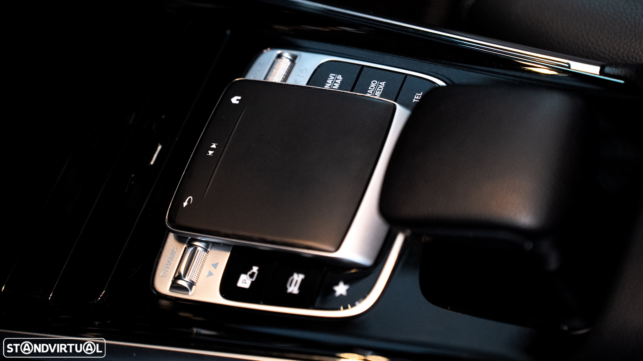 Mercedes-Benz GLB 200 d 8G-DCT Progressive - 30