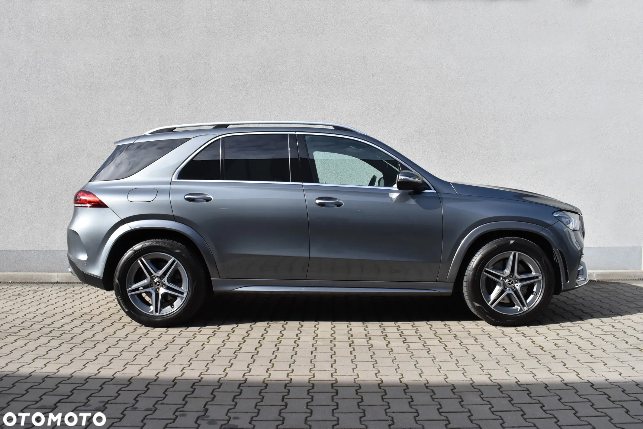 Mercedes-Benz GLE 300 d 4Matic 9G-TRONIC AMG Line - 5