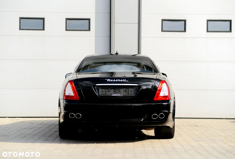 Maserati Quattroporte S - 11
