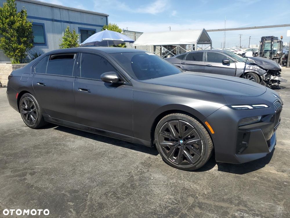 BMW Seria 7 - 5