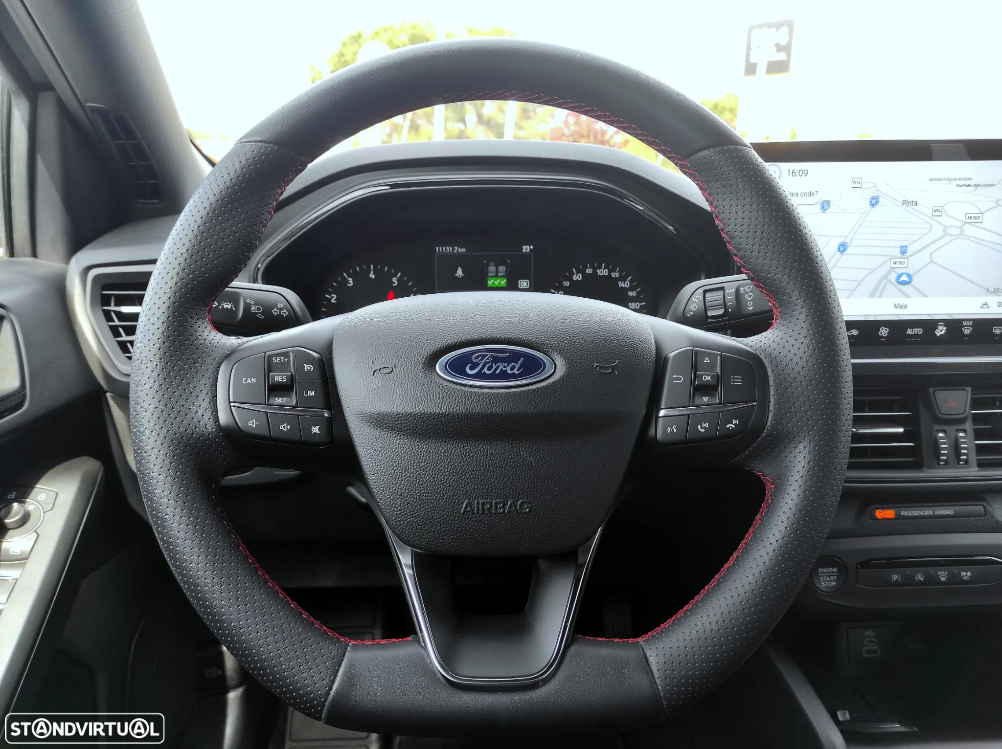 Ford Focus SW 1.0 EcoBoost MHEV ST-Line - 31