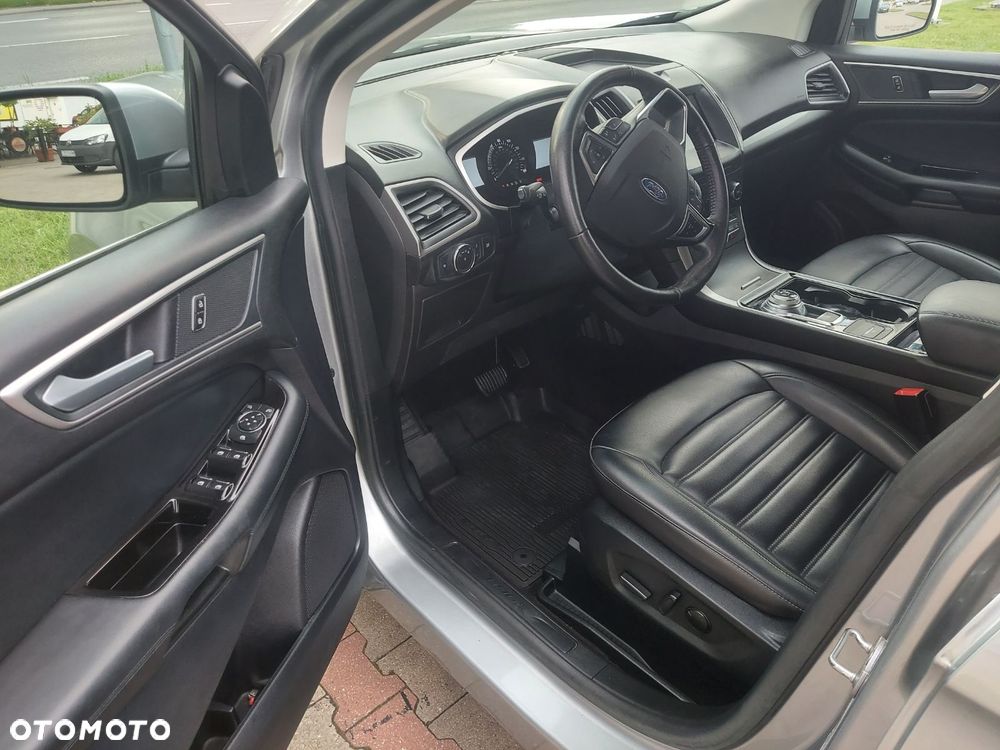 Ford Edge - 8