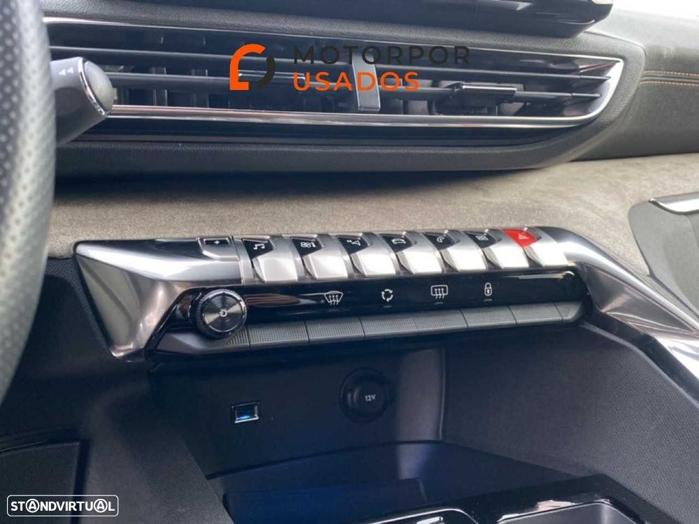 Peugeot 3008 1.6 Hybrid GT Pack e-EAT8 - 14