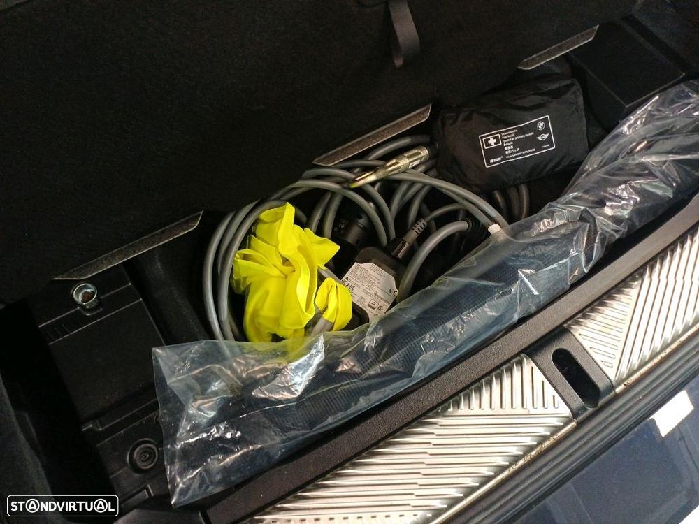BMW i5 Touring eDrive40 - 13