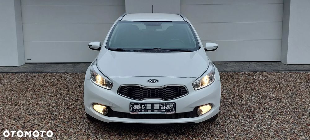 Kia Ceed 1.4 CVVT ISG Spirit - 16