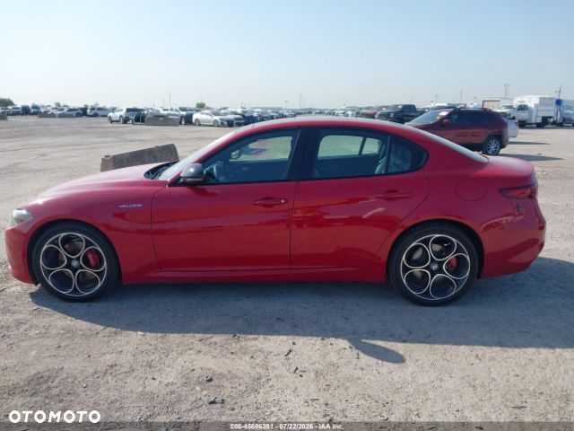 Alfa Romeo Giulia 2.0 Turbo 16V AT8-Q4 Veloce Ti - 12