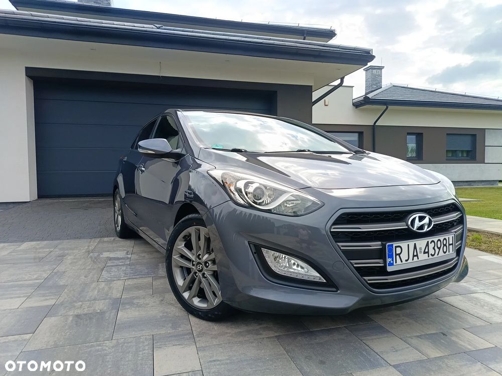 Hyundai i30 blue 1.6 GDI YES Gold - 13