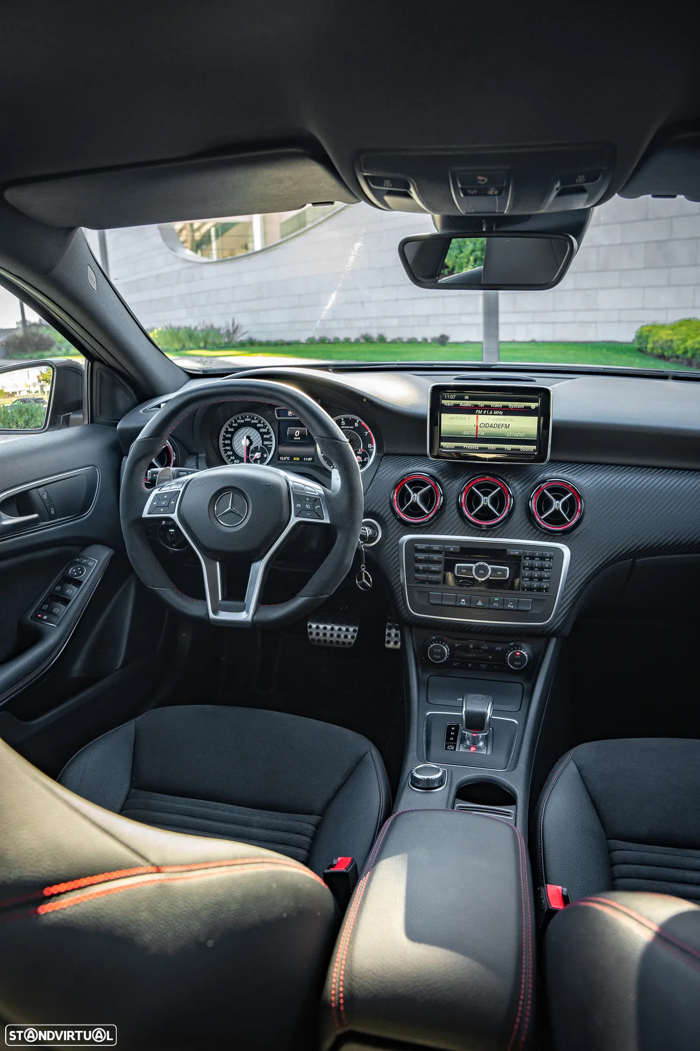 Mercedes-Benz A 45 AMG 4-Matic - 26