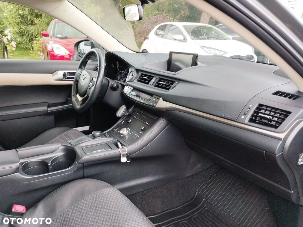 Lexus CT 200h Elegance - 9