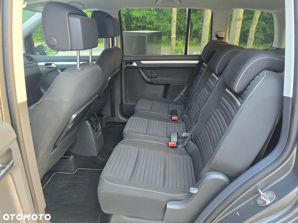 Volkswagen Touran 2.0 TDI DPF DSG Comfortline - 11