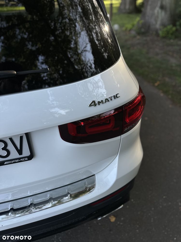 Mercedes-Benz GLB 250 4Matic 8G-DCT AMG Line - 10
