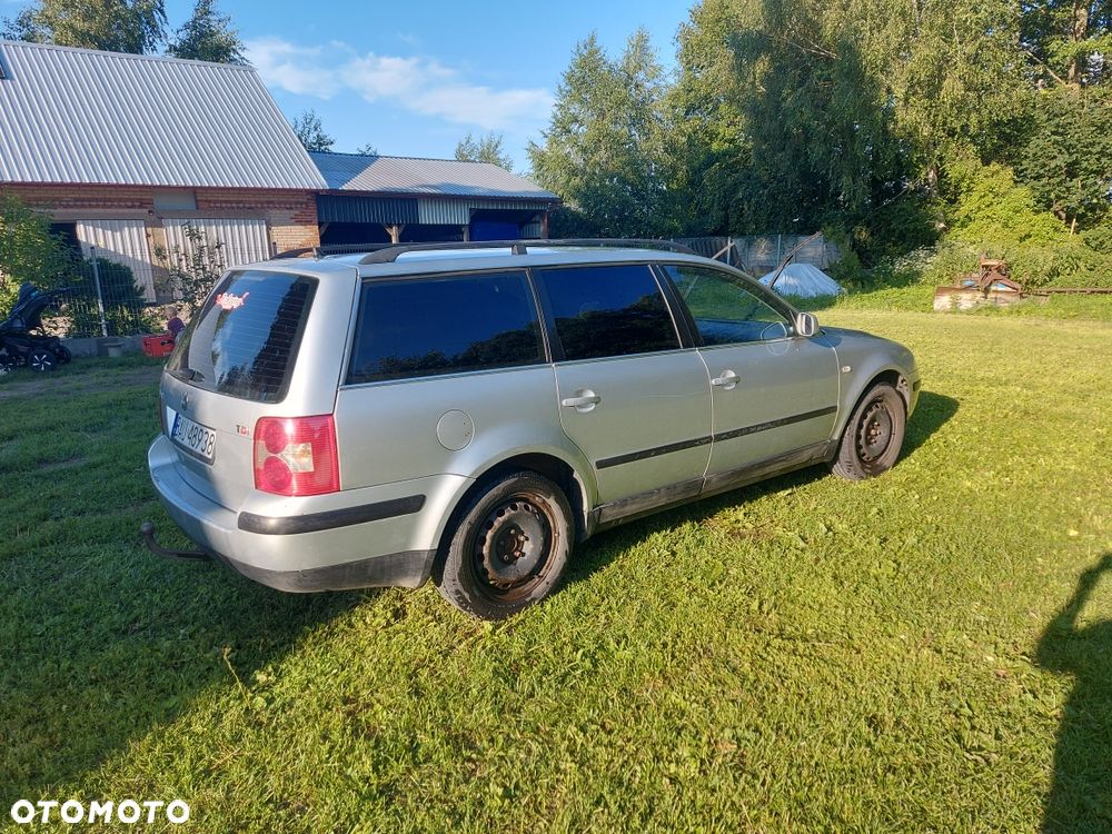 Volkswagen Passat - 3