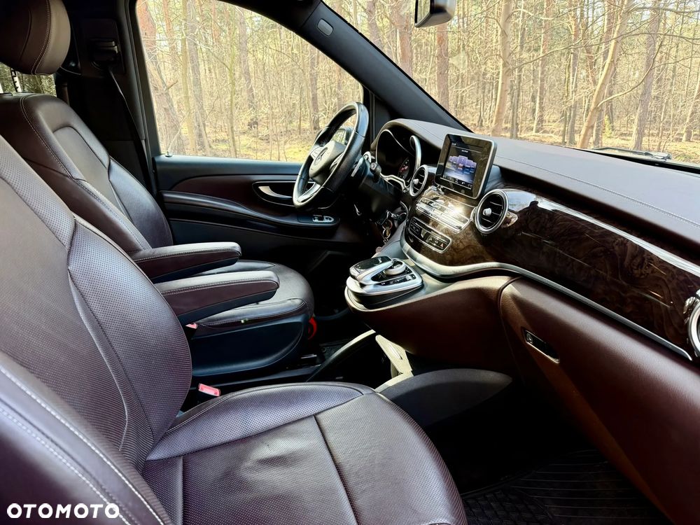 Mercedes-Benz Klasa V 250 d 4-Matic Avantgarde 7G-Tronic (d³ugi) - 24