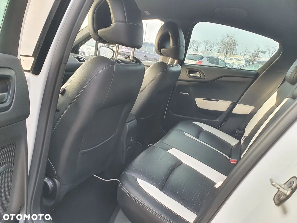 Citroën DS4 PureTech 130 Stop&Start SoChic - 14